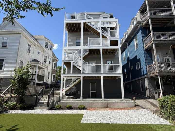 171 Trenton St #3 - Photo 4 of 36