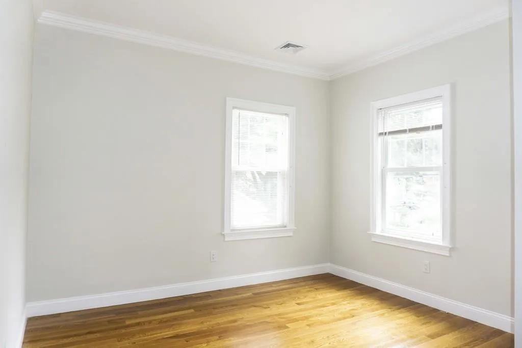 9 Woodside Ave #1 - Photo 4 of 10