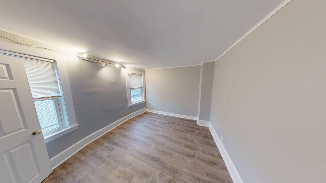 153 Saratoga St #3 - Photo 4 of 17