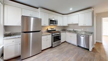 featured image of 234 Lexington St #3