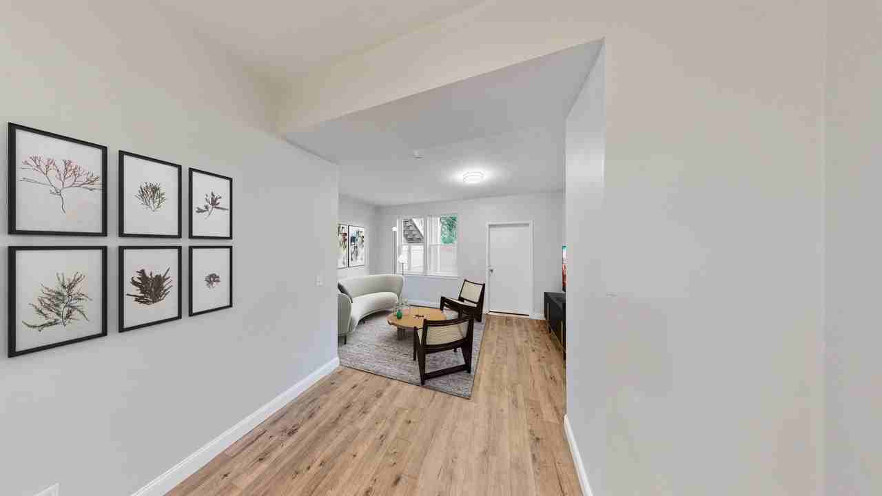 334 Warren St #1 - Photo 4 of 10