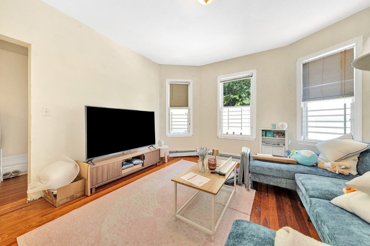 22 Fisher Ave #2 - Photo 2 of 12