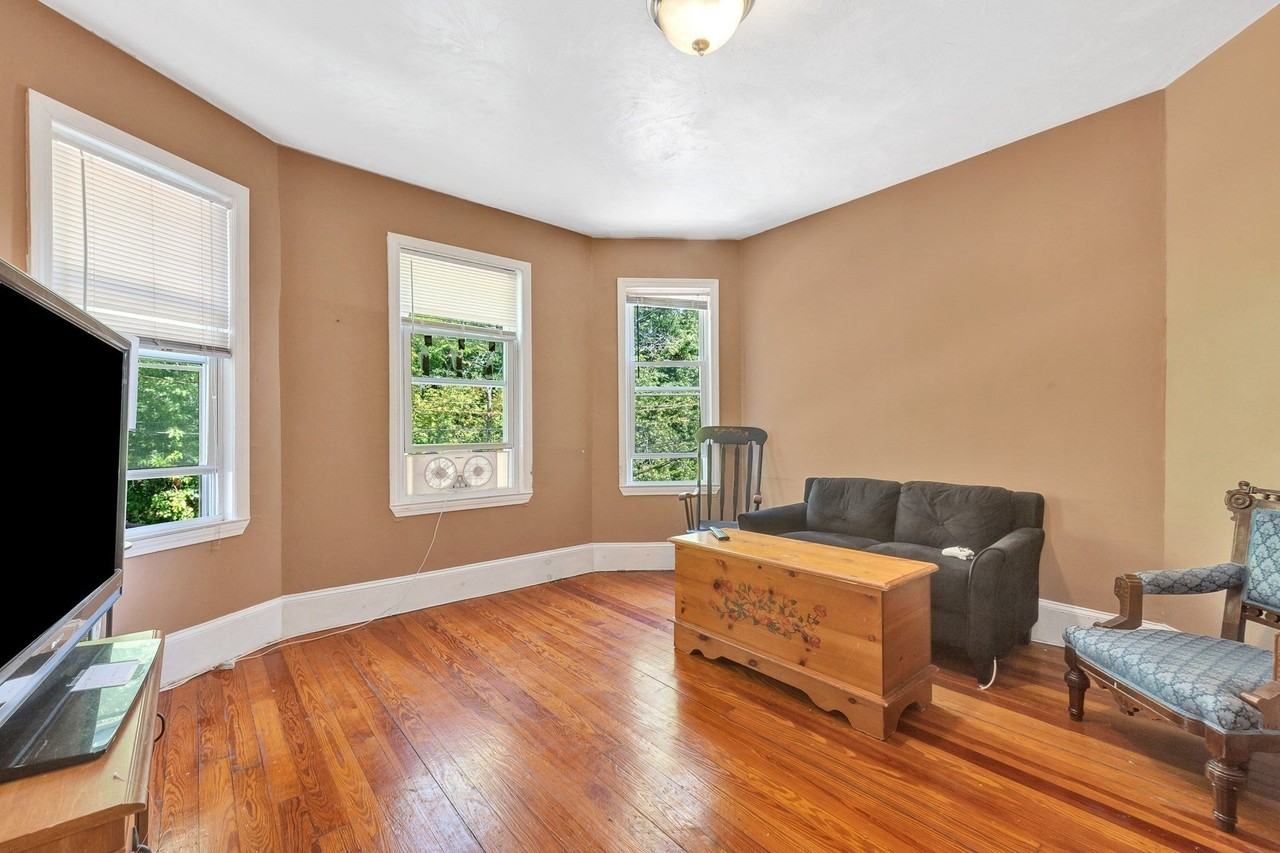 22 Fisher Ave #3 - Photo 3 of 10
