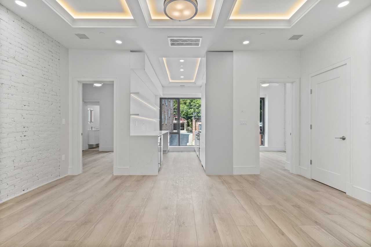 1580 Beacon St #300 - Photo 3 of 17