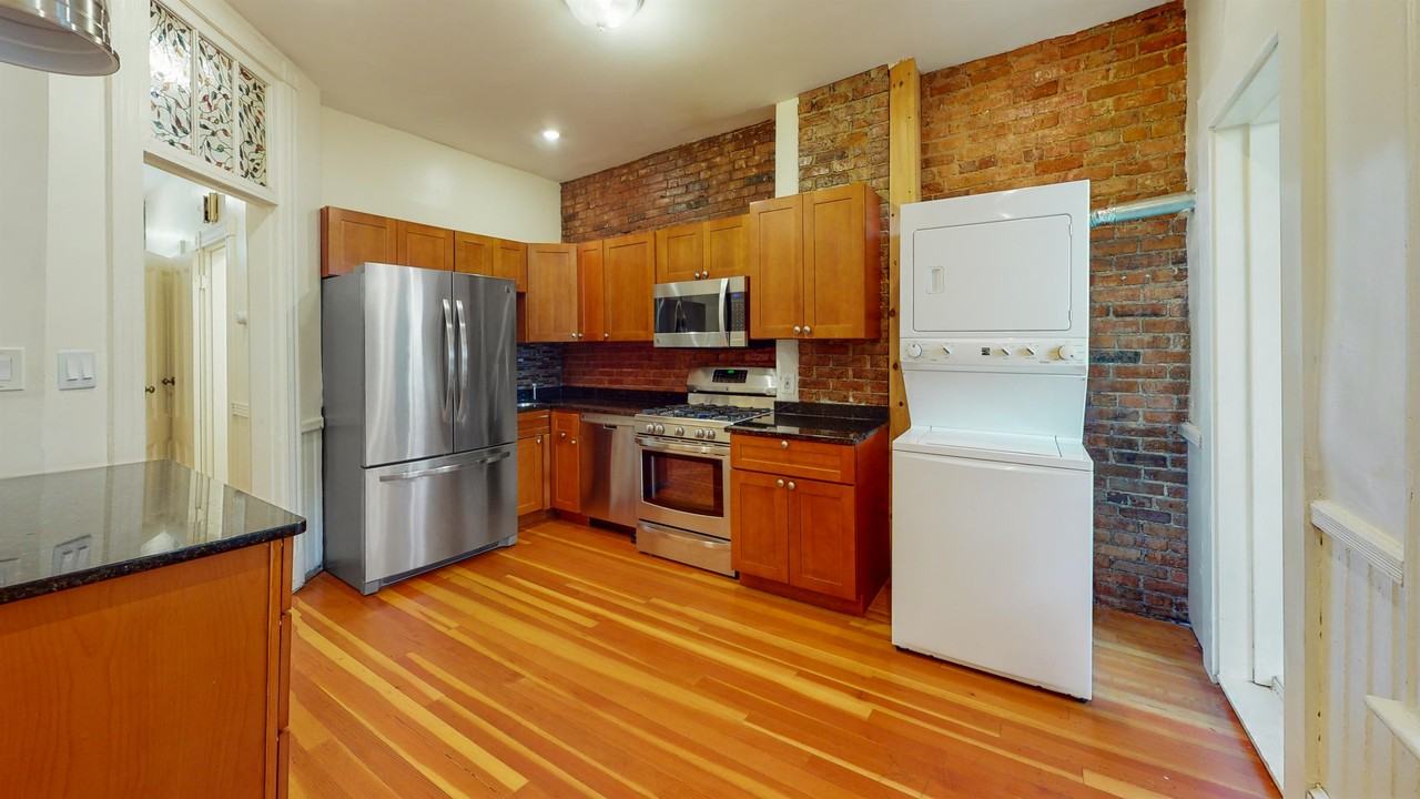 3 Mark St #1 - Photo 6 of 17