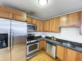 featured image of 14 Notre Dame St #1