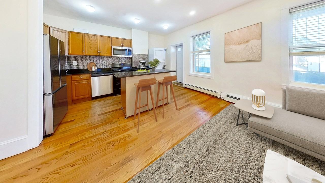 7 Mark St #3 - Photo 5 of 12