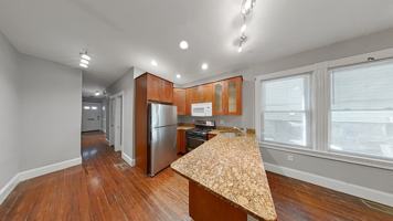featured image of 737 Parker St #1