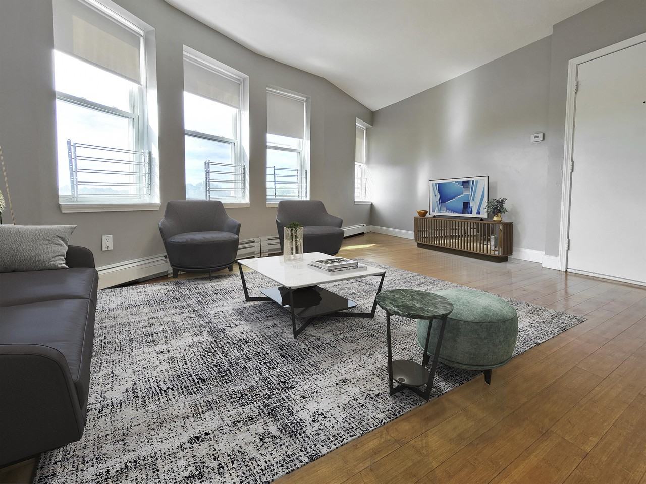 338 Warren St #6 - Photo 5 of 11