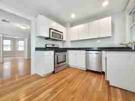 featured image of 116 Gladstone St #3