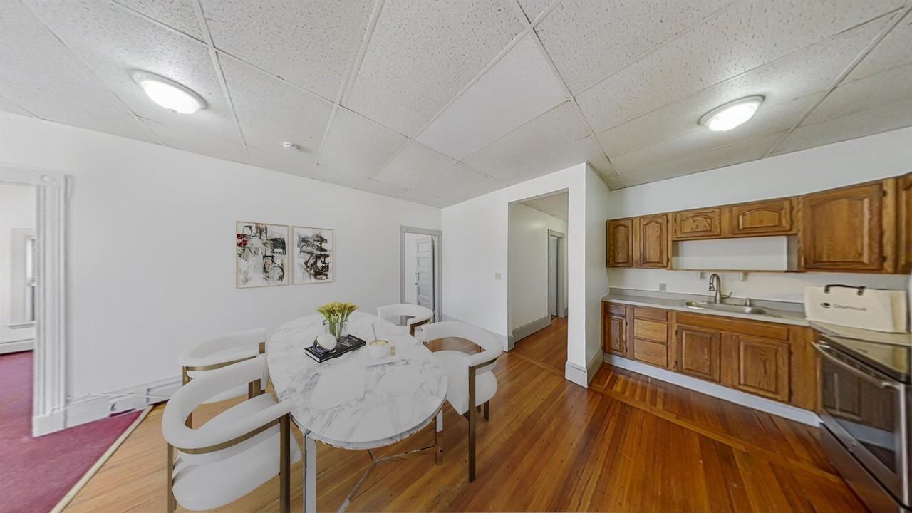 1540 Tremont St #1540-3R - Photo 2 of 9
