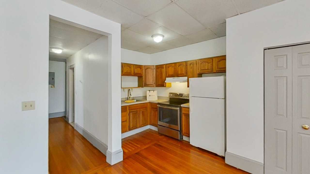 1540 Tremont St #1540-3R - Photo 4 of 9