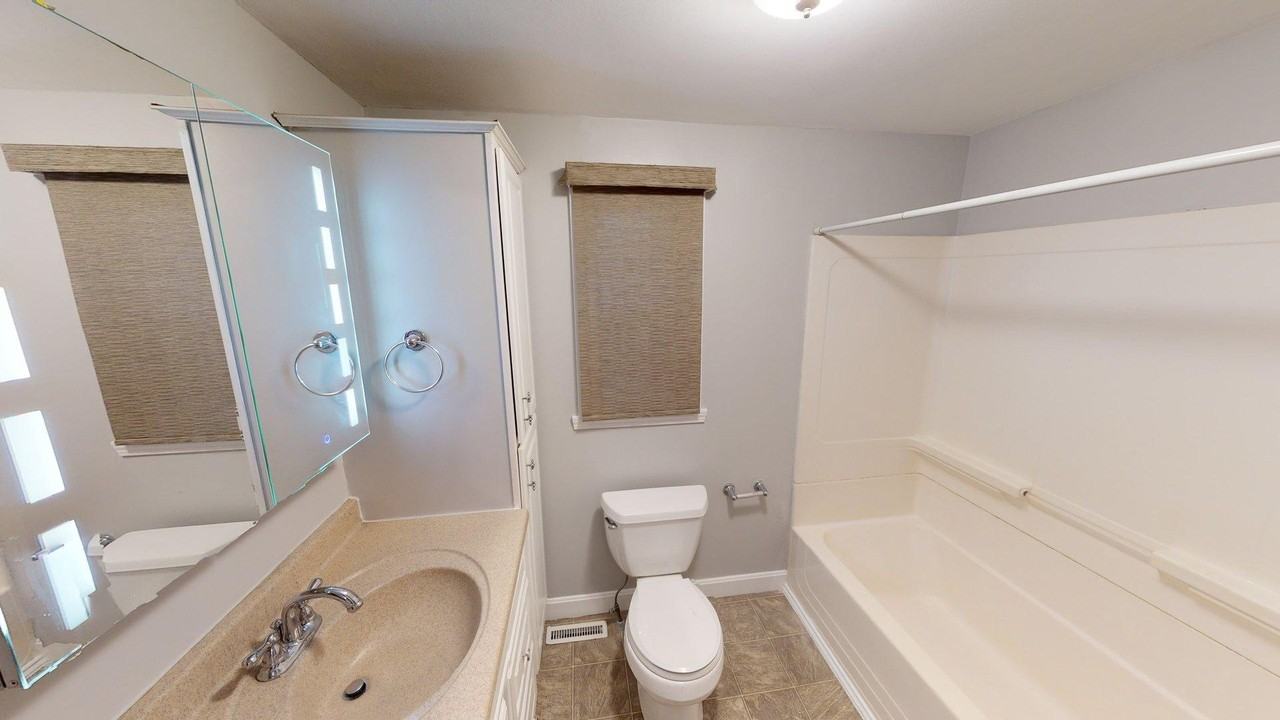 346 Chelsea St #2 - Photo 3 of 19