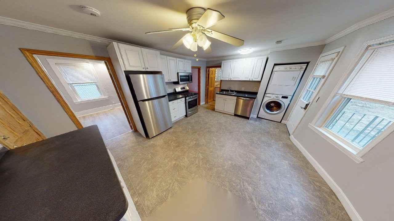 346 Chelsea St #2 - Photo 5 of 19