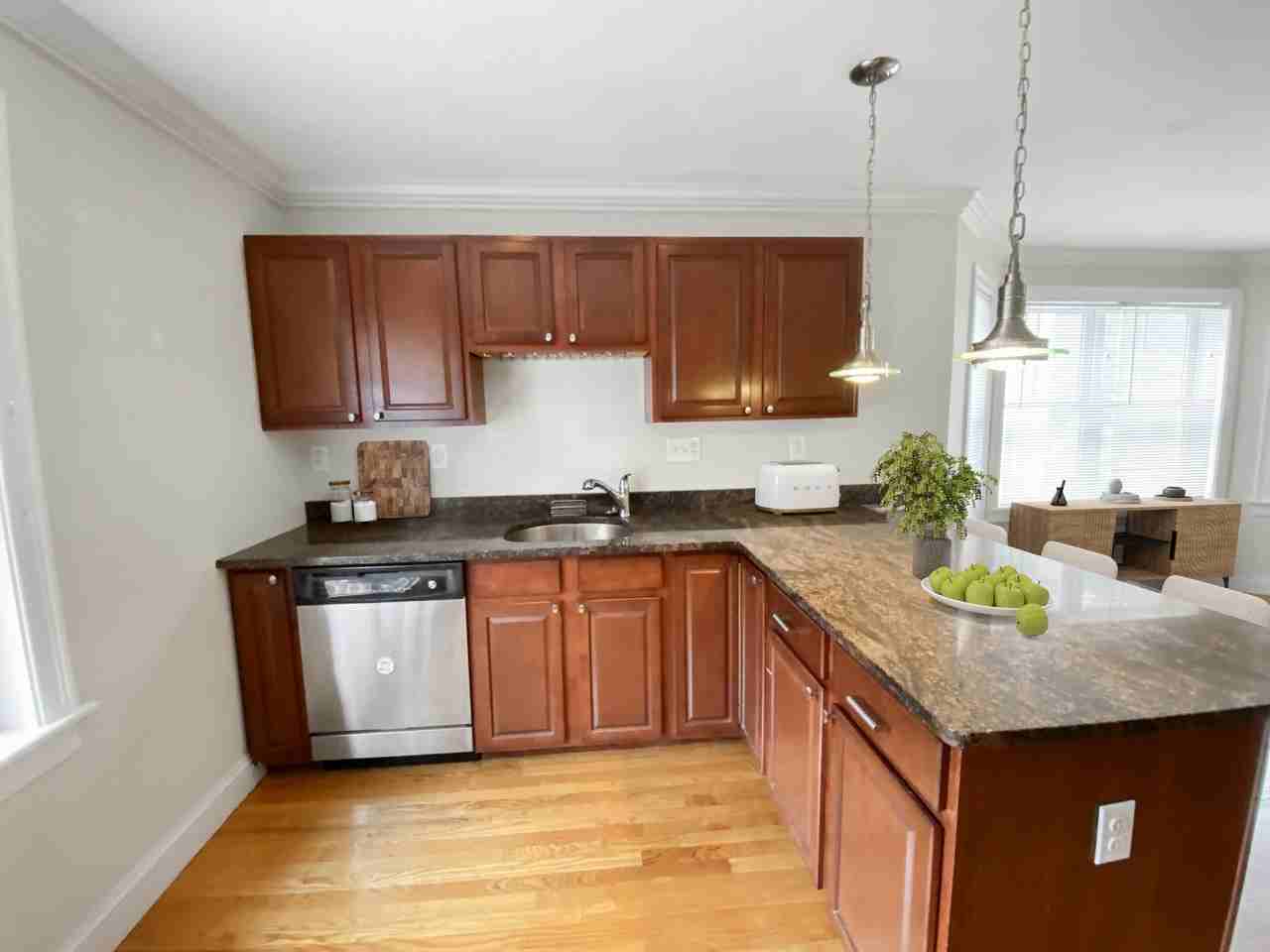 14 Notre Dame St #2 - Photo 4 of 10