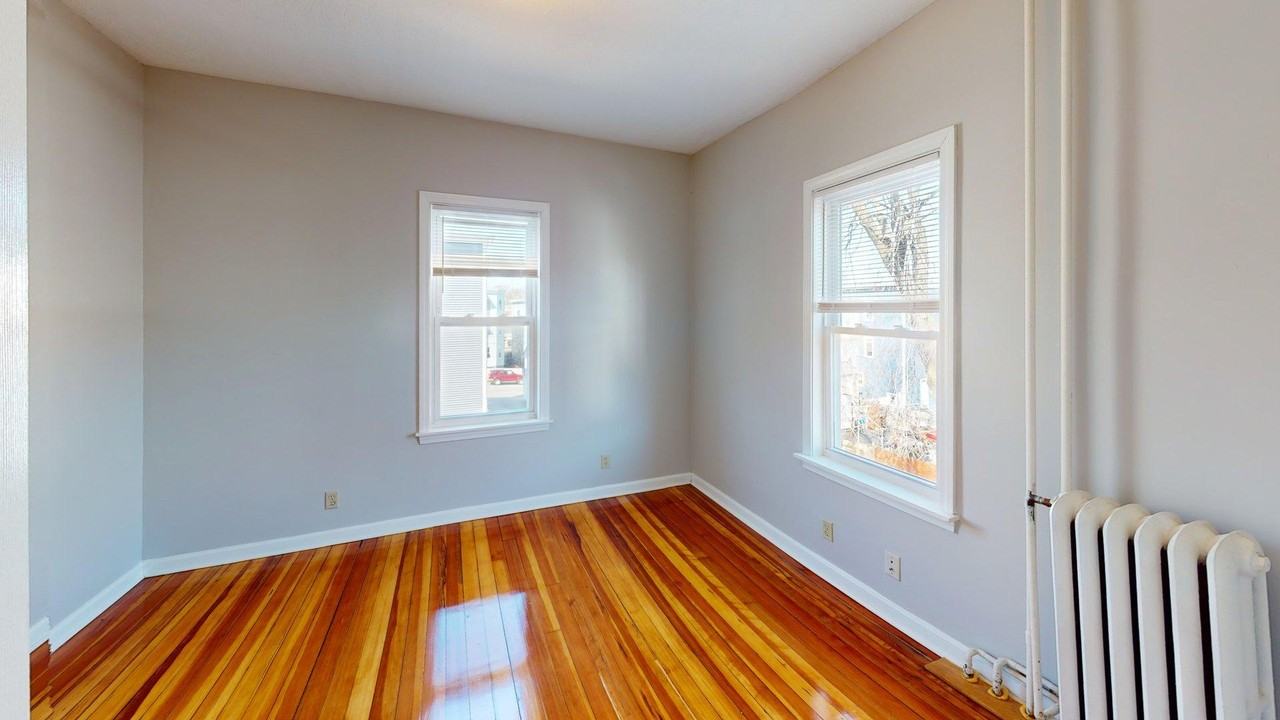 52 Sumner St #1 - Photo 6 of 7
