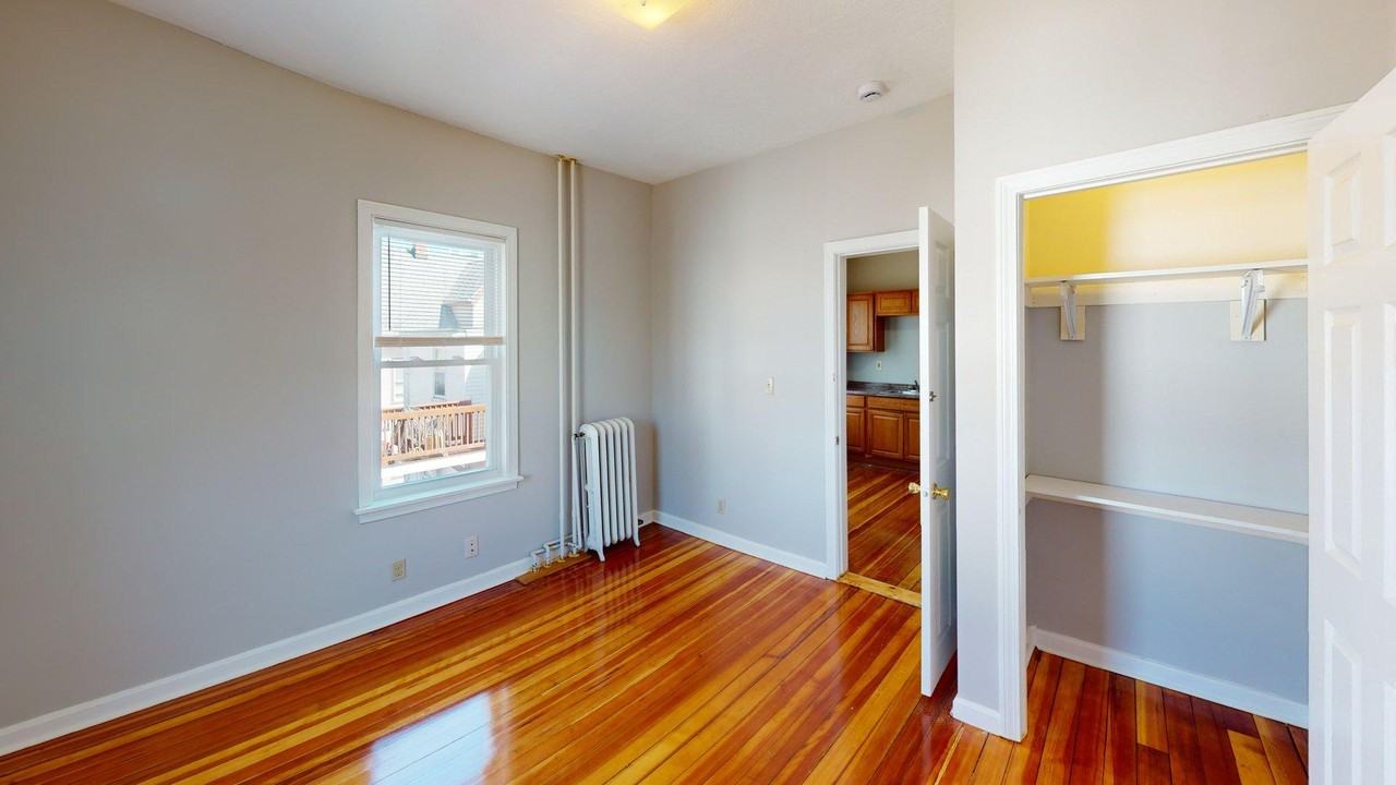 52 Sumner St #1 - Photo 7 of 7