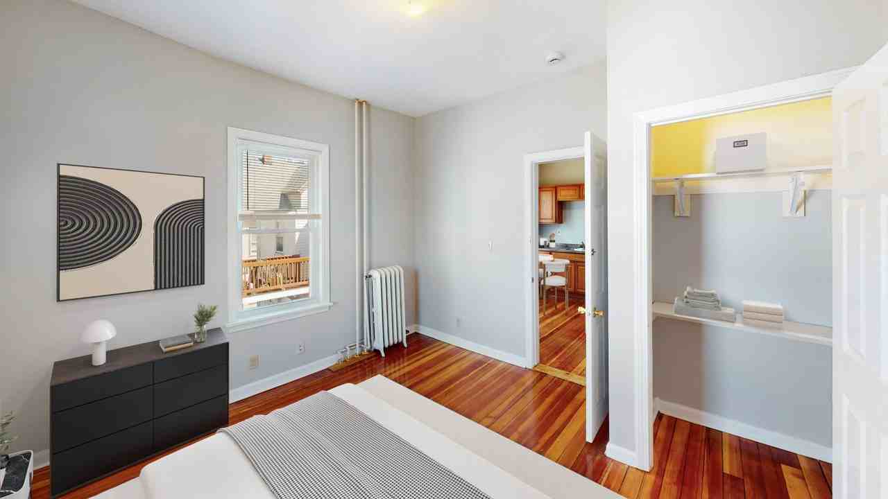 52 Sumner St #3 - Photo 4 of 10