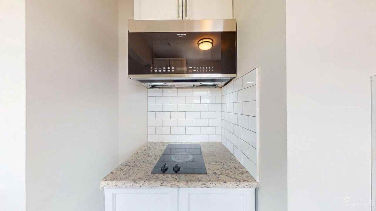 300 Meridian St #300-7 - Photo 7 of 8