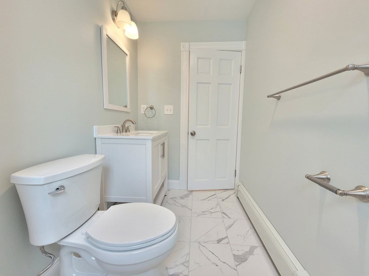 2747 Washington St #4 - Photo 6 of 7
