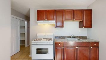 featured image of 273 Maverick St #2
