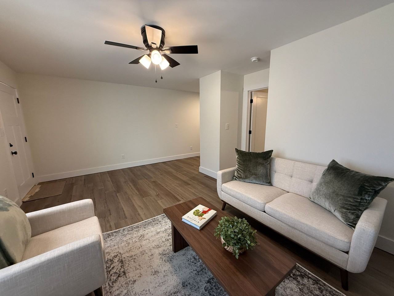 1020 College Avenue - Photo 3 of 8