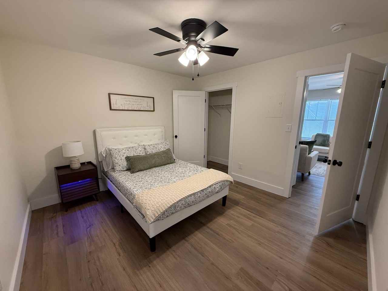 1020 College Avenue - Photo 4 of 8