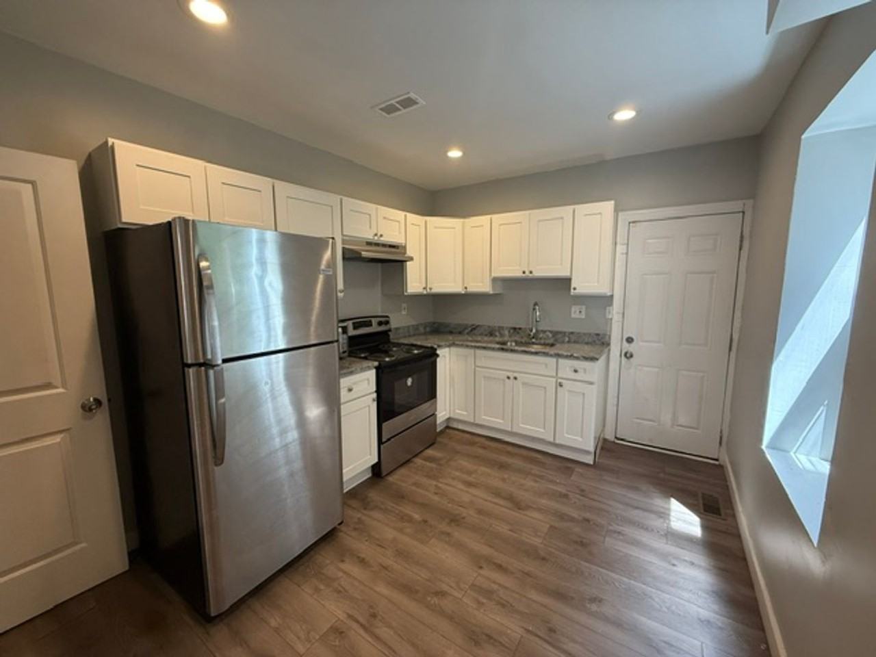 1715 N Bailey St - Photo 3 of 13