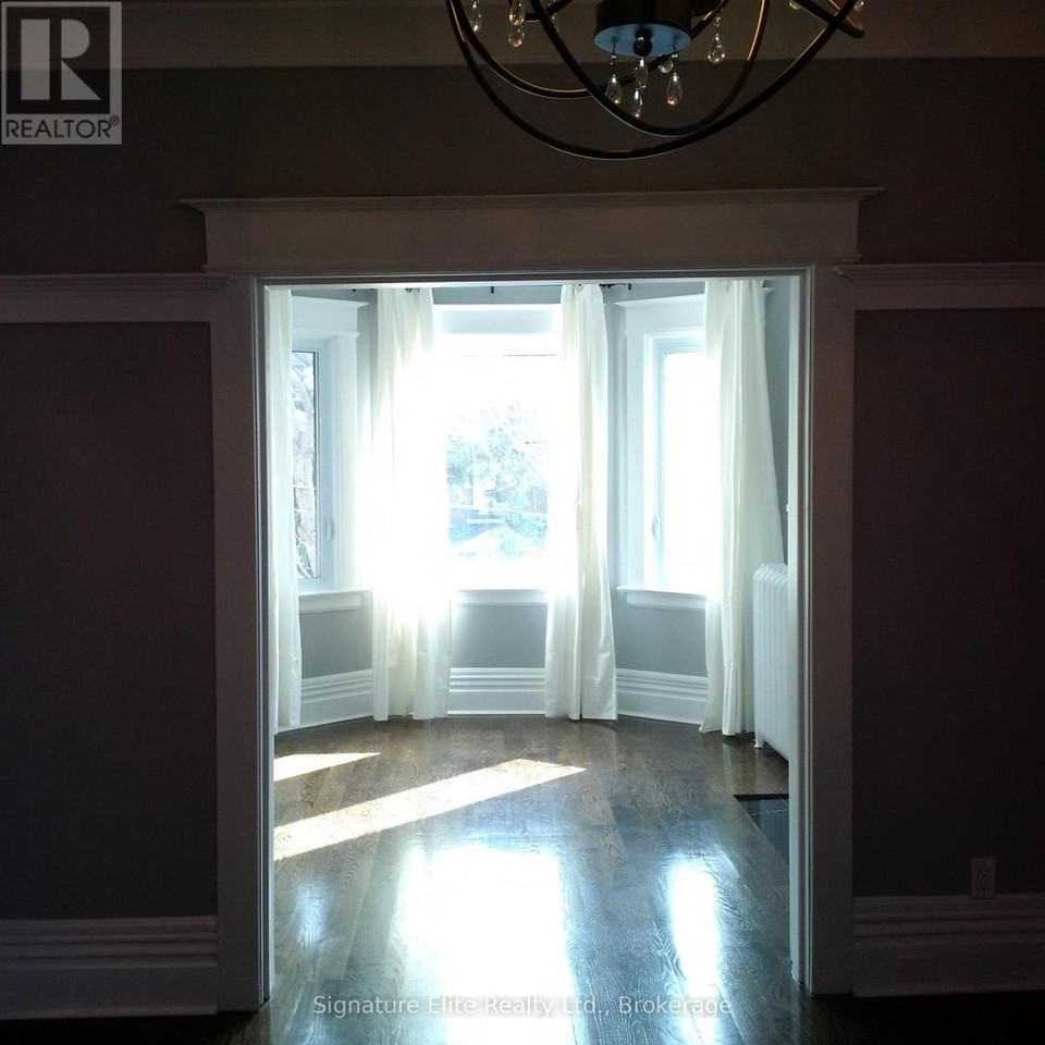 210 Pearson Ave - Photo 3 of 11