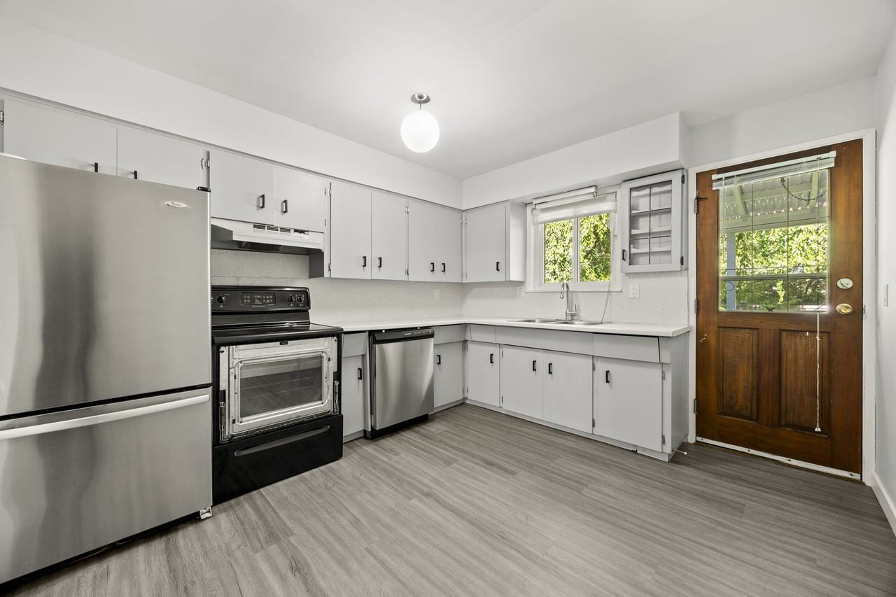 Handley Crescent & Fremont St - Photo 3 of 16