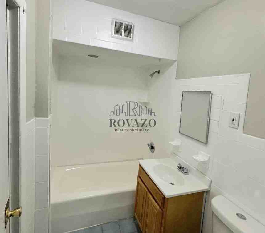 76 North 9th Street #1B - Photo 2 of 3