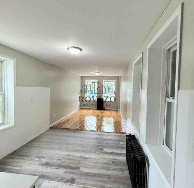 76 North 9th Street #1B - Photo 3 of 3