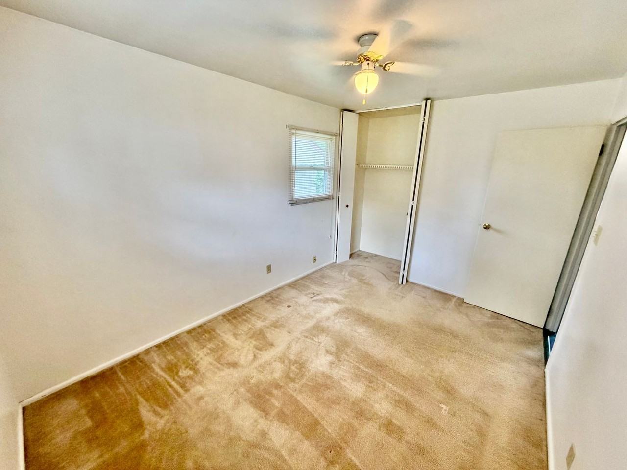 1240 Dogwood Ln - Photo 5 of 9