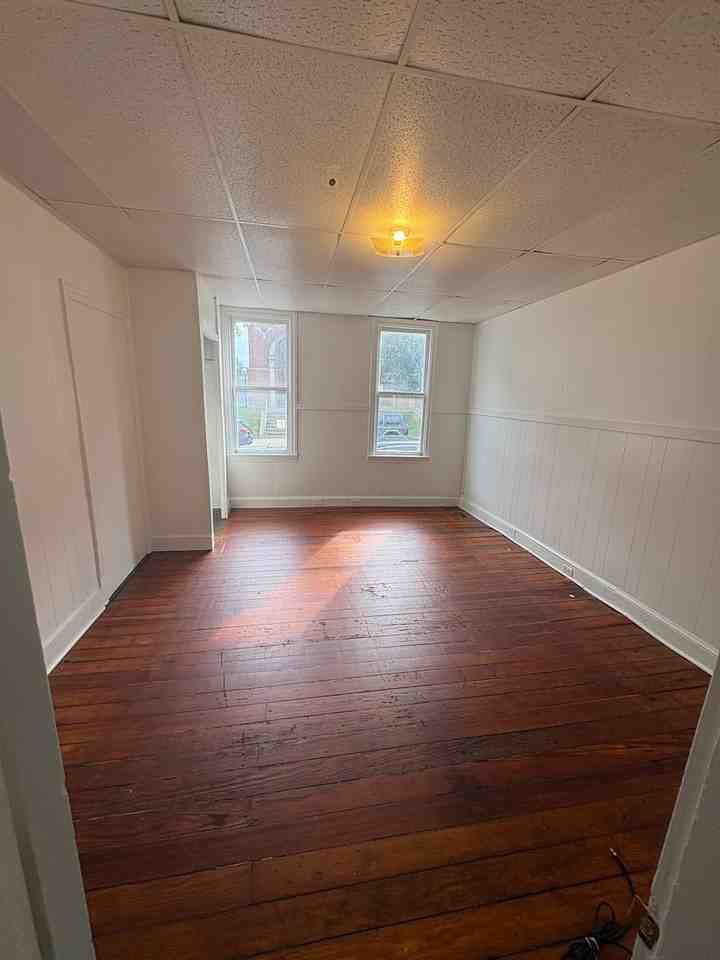 518 N Pershing Ave #1 - Photo 3 of 8