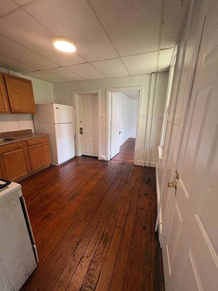 518 N Pershing Ave #1 - Photo 5 of 8