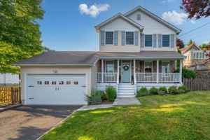 featured image of 14 Woodale Pl
