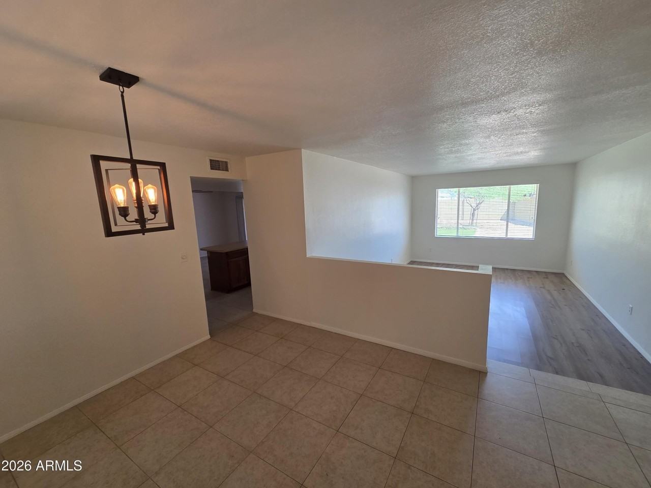 3746 W Surrey Ave - Photo 3 of 14