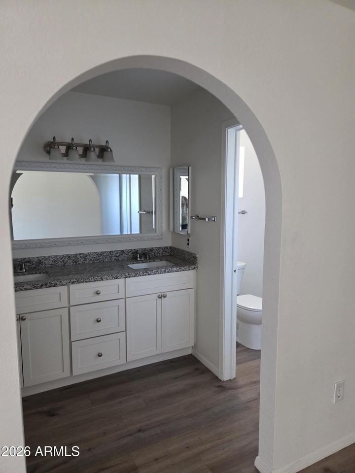 3746 W Surrey Ave - Photo 6 of 14