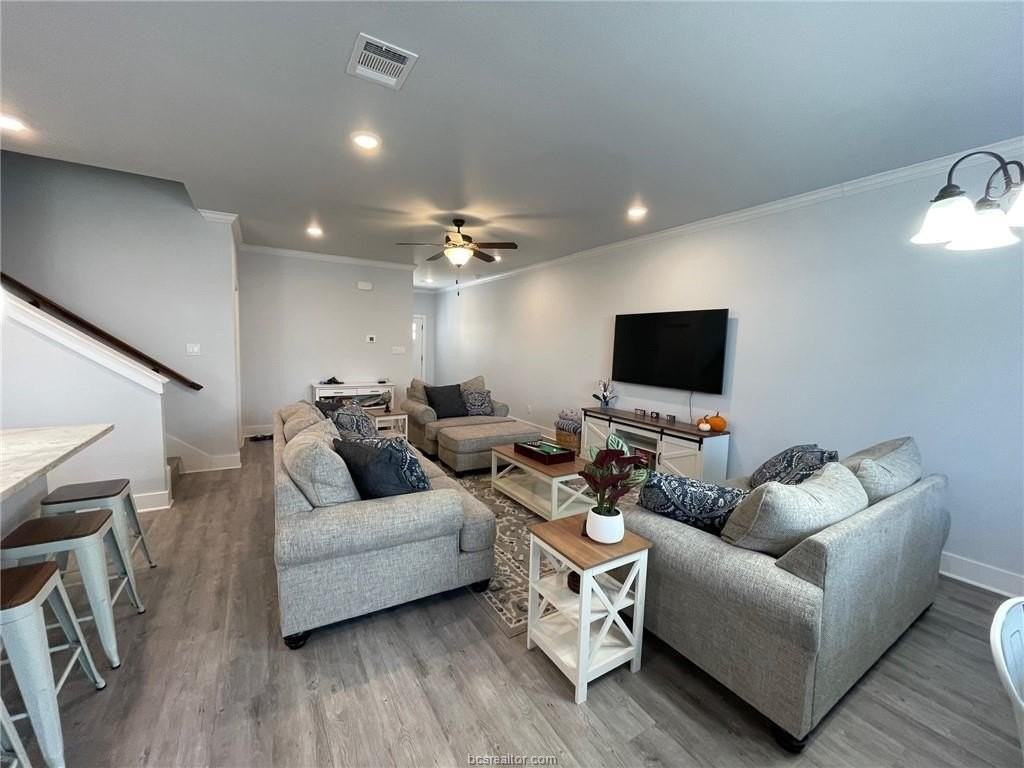1448 Ailin Dr - Photo 5 of 16