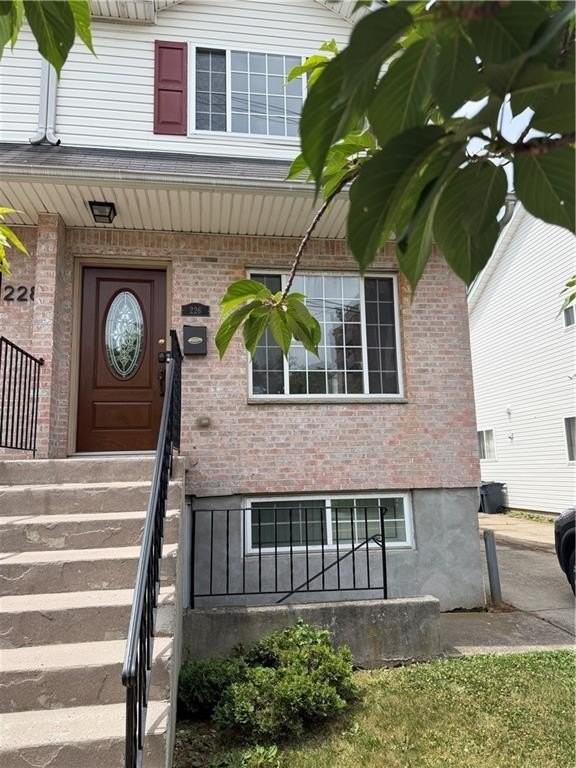 226 Osgood Ave - Photo 2 of 20