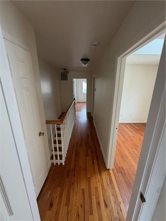 226 Osgood Ave - Photo 7 of 20