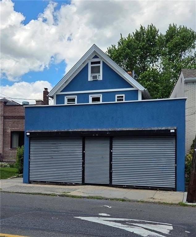 943 Castleton Ave - Photo 5 of 5