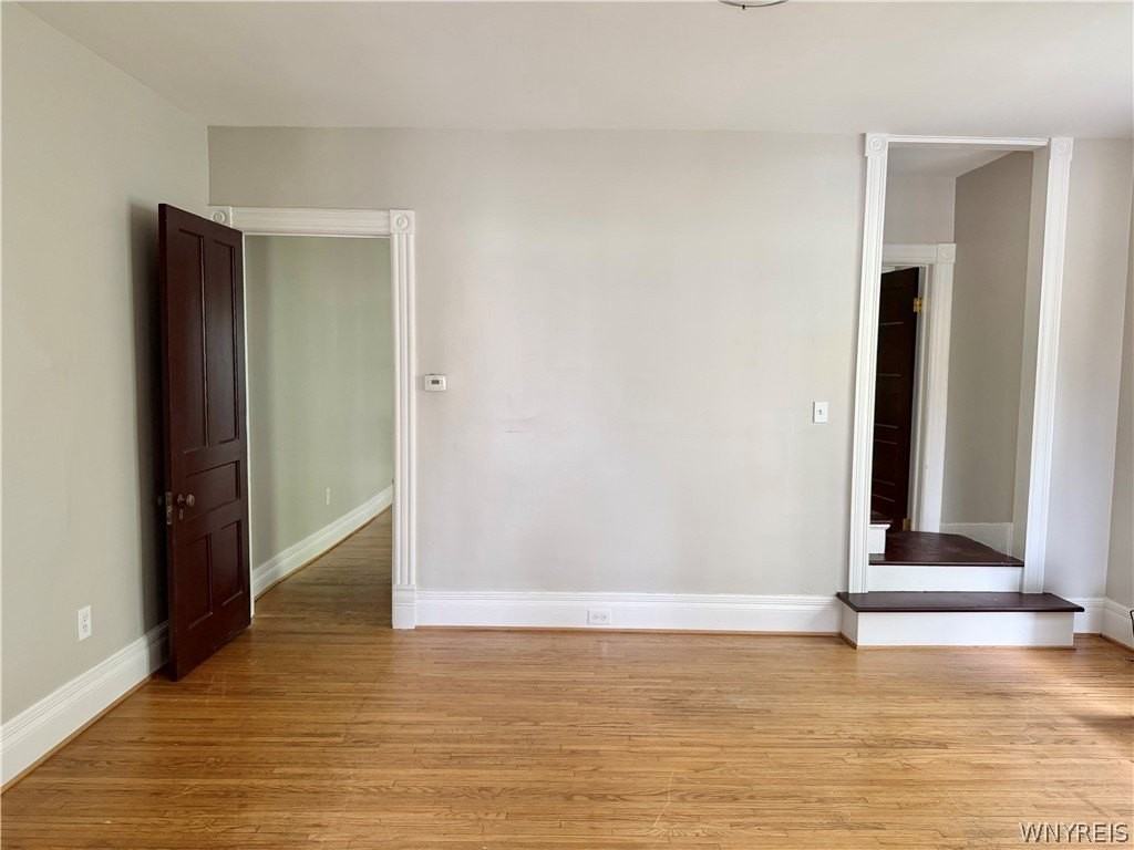 64 Trinity Pl - Photo 3 of 14
