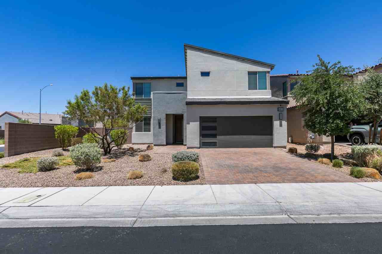 6915 Fordham Creek St - Photo 4 of 50
