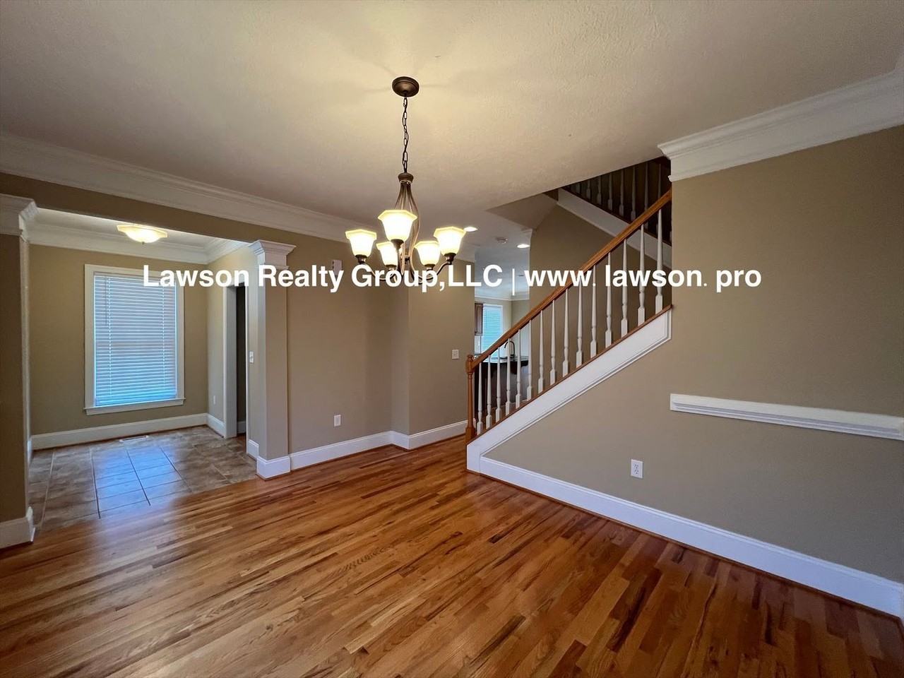 3800 Greenway Dr - Photo 6 of 42