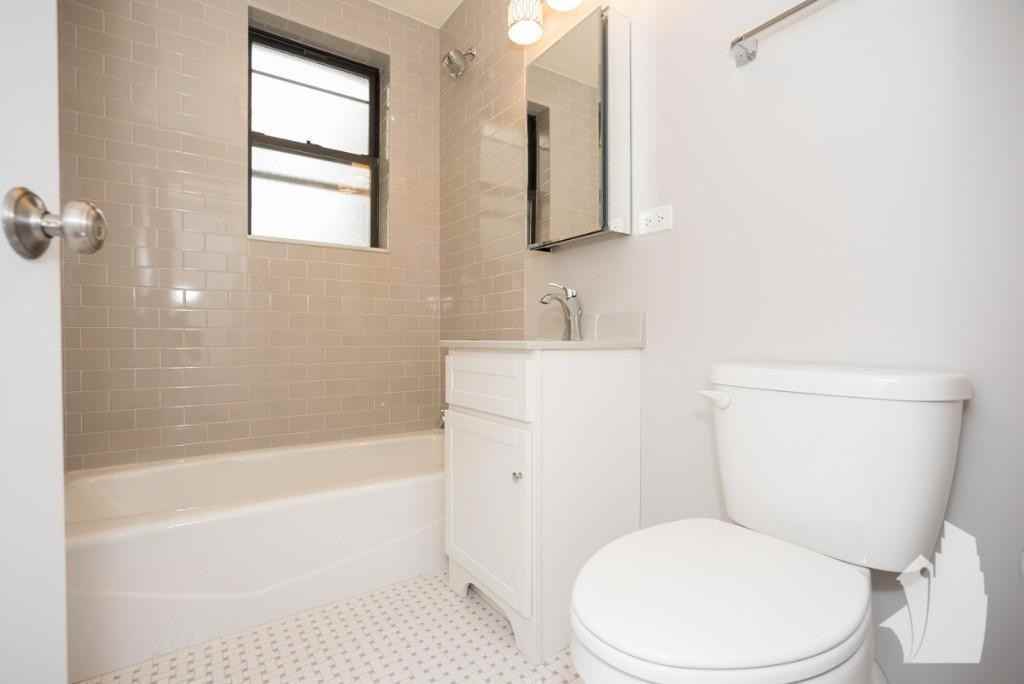 817 W Lakeside Pl #805 - Photo 7 of 10
