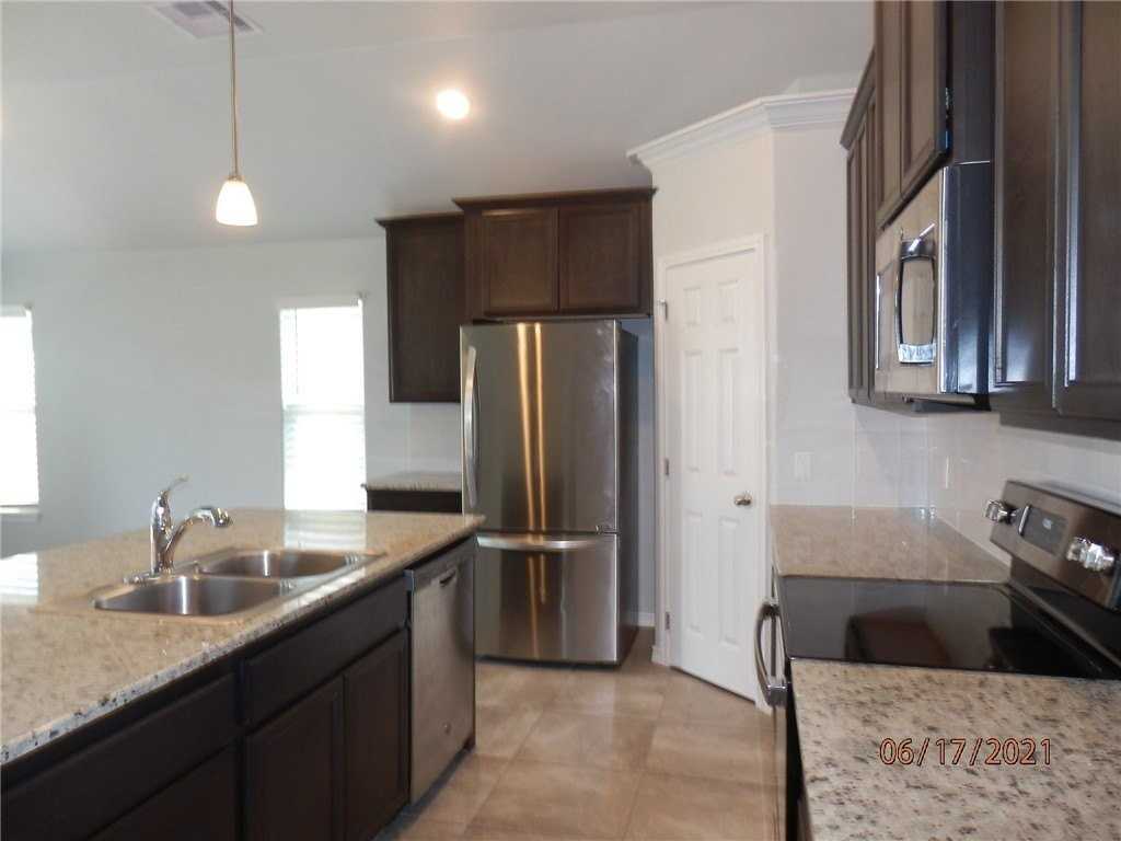 7505 Loyd Neal Dr - Photo 6 of 21