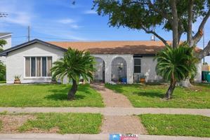 featured image of 6826 Sahara Dr