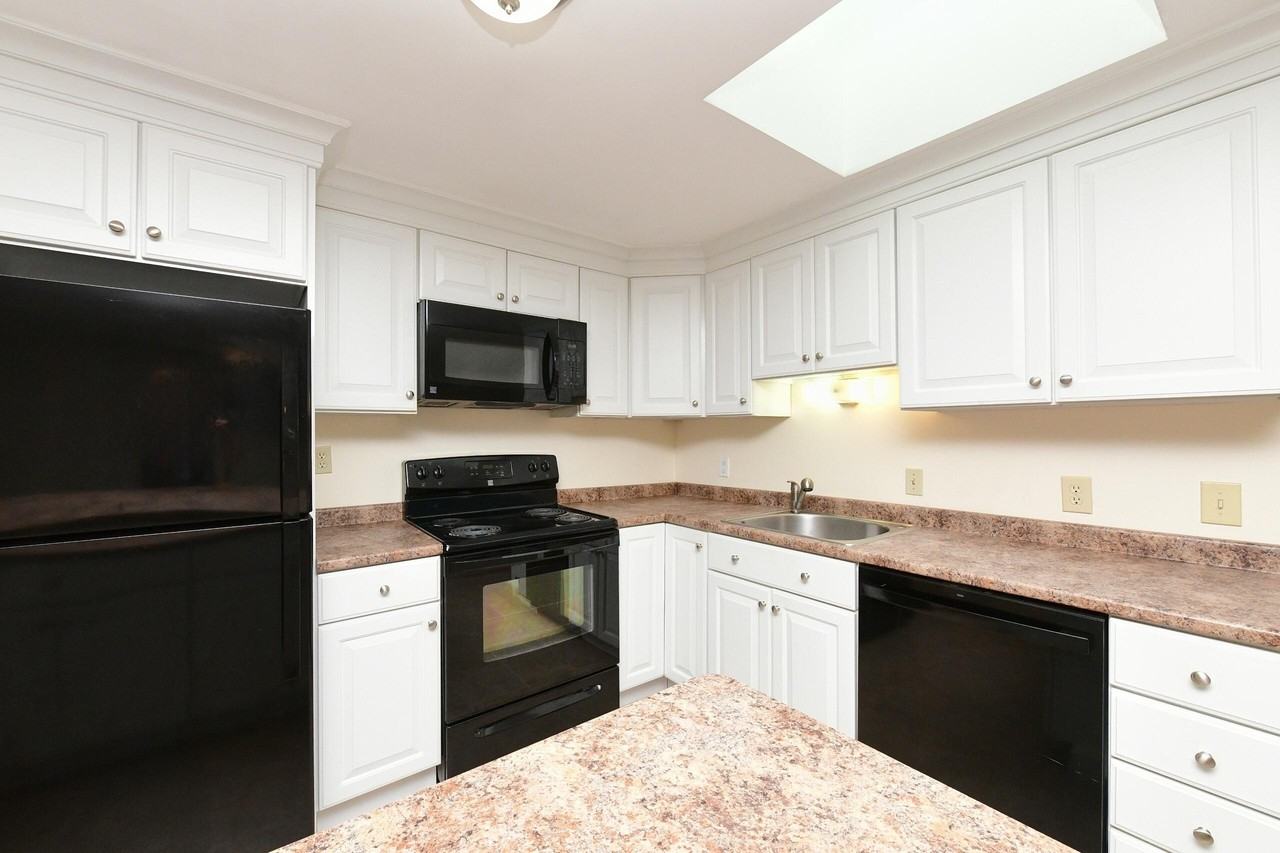 49 Chase Rd - Photo 5 of 41