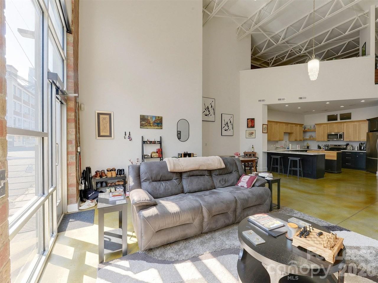 909 Westmere Ave - Photo 2 of 46